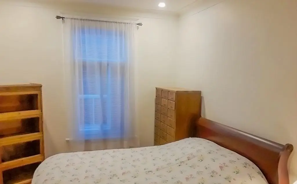 bedroom2